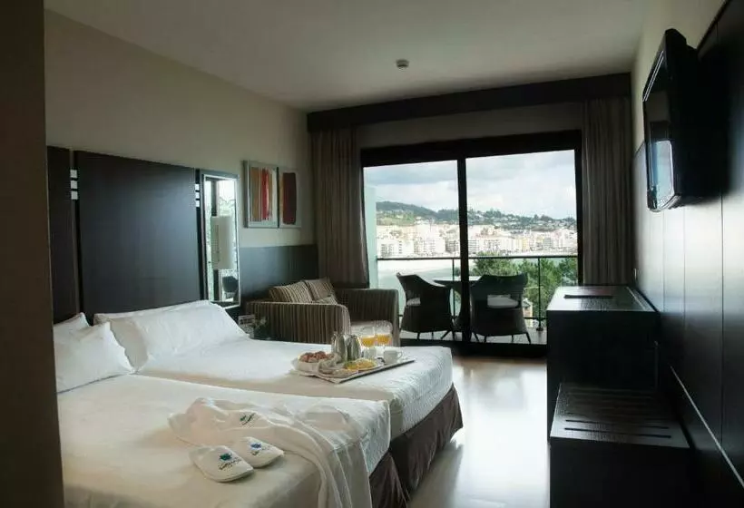 اتاق استاندارد با چشمانداز دریا, Gran Talaso Hotel Sanxenxo
