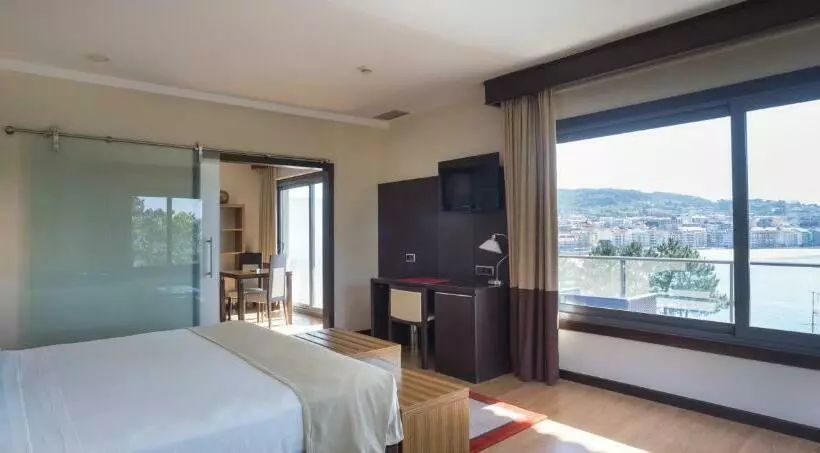 سوییت با چشمانداز دریا, Gran Talaso Hotel Sanxenxo