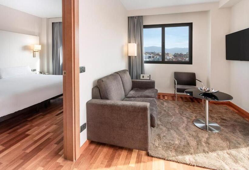 سوییت جونیور, B&b Hotel Granada Estación