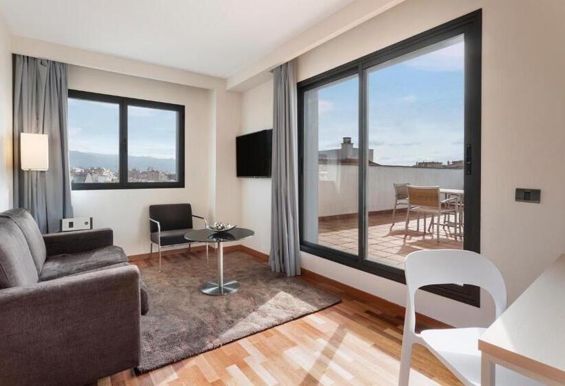 سوییت جونیور, B&b Hotel Granada Estación