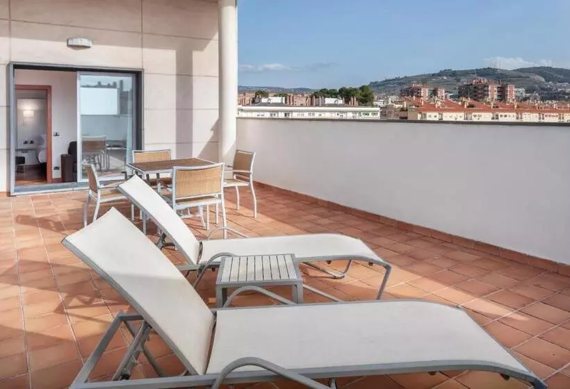 سوییت جونیور, B&b Hotel Granada Estación