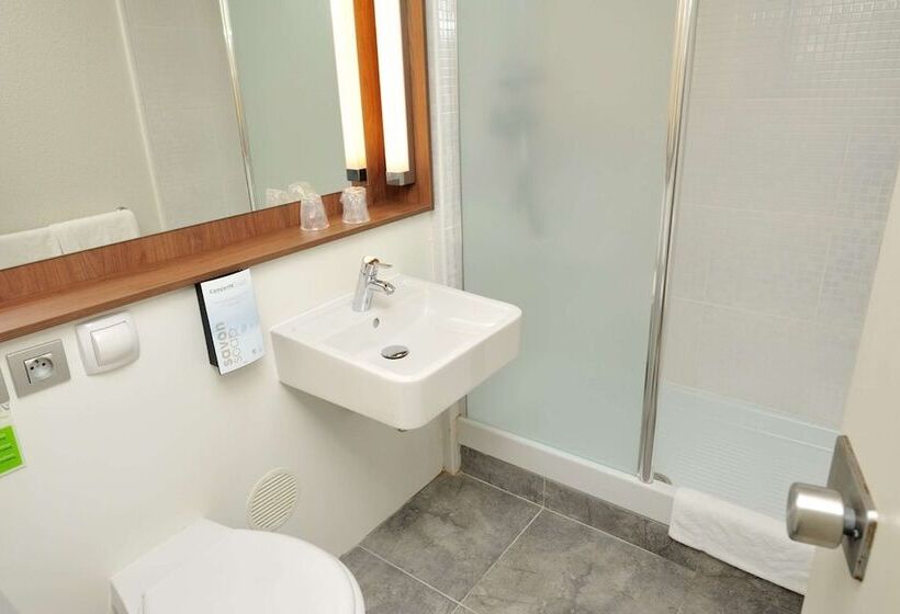 Номер Стандарт, Campanile Hotel Beauvais