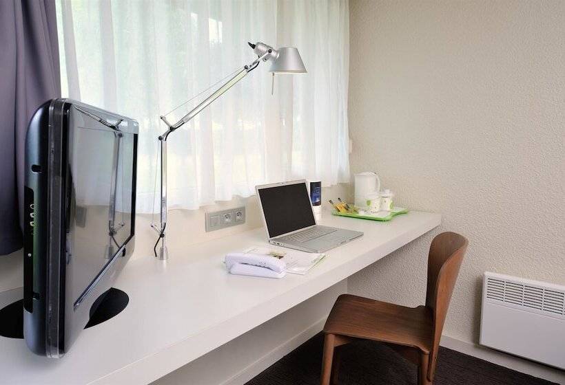 Номер Стандарт, Campanile Hotel Beauvais