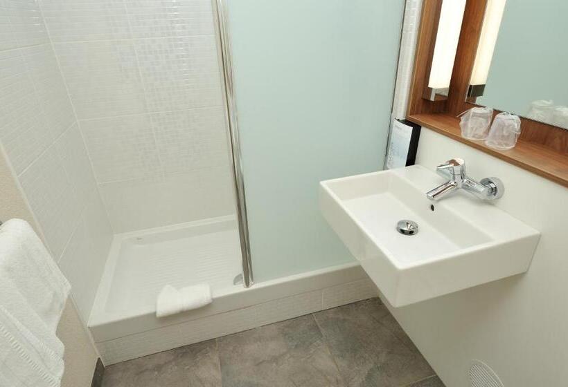 Номер Стандарт, Campanile Hotel Beauvais