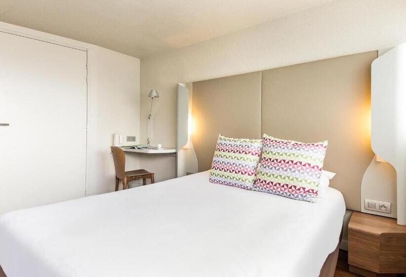 Номер Стандарт, Campanile Hotel Beauvais