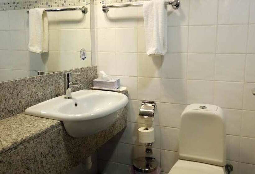 اتاق اجرایی یک تخته, Castelli Hotel Nicosia