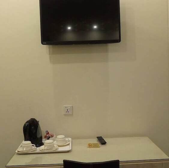 اتاق اجرایی یک تخته, Castelli Hotel Nicosia