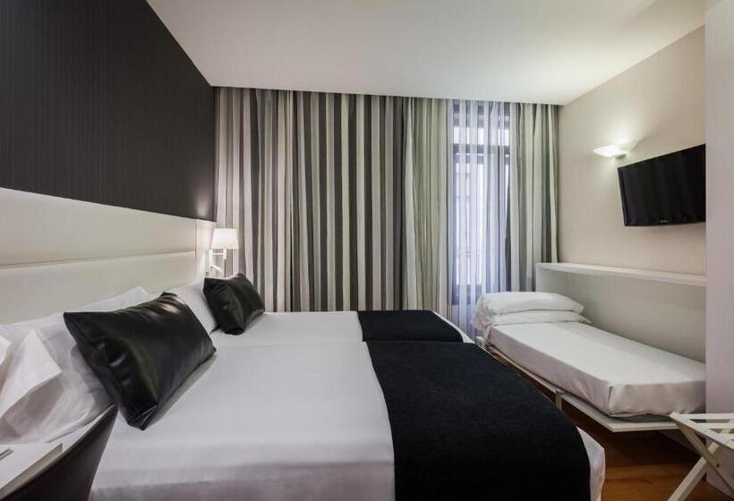 スタンダードトリプルルーム, Catalonia Plaza Mayor Salamanca