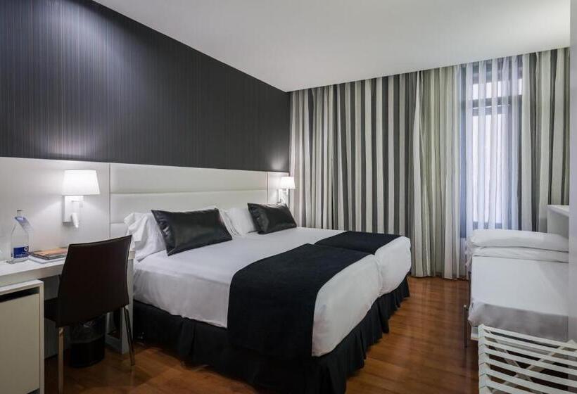 スタンダードトリプルルーム, Catalonia Plaza Mayor Salamanca