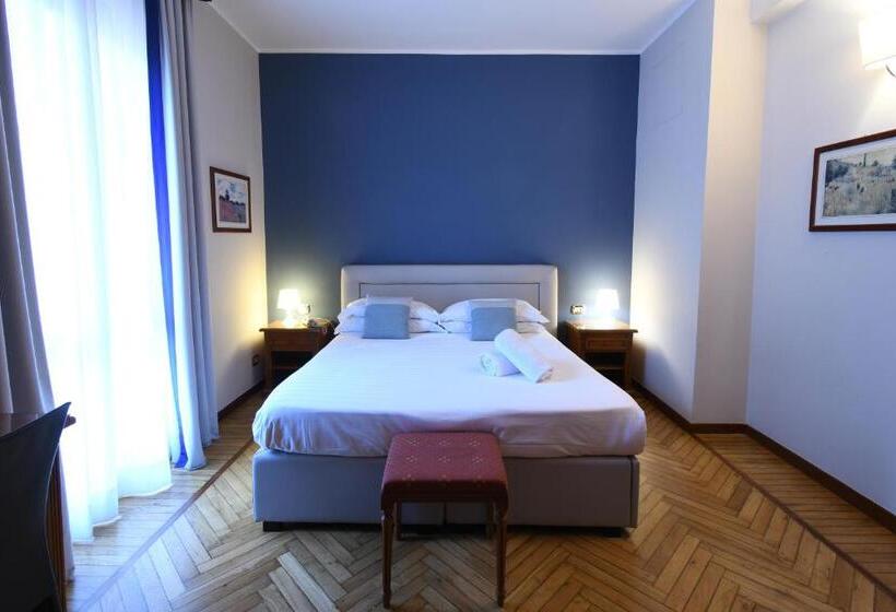 Quarto standard, Cavour