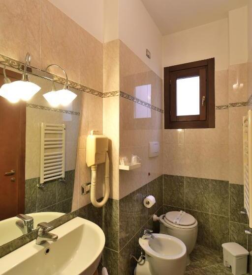 Номер Стандарт Индивидуальный, Cavour