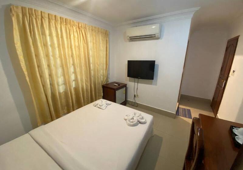 Четырехместный Номер Стандарт, Cavour