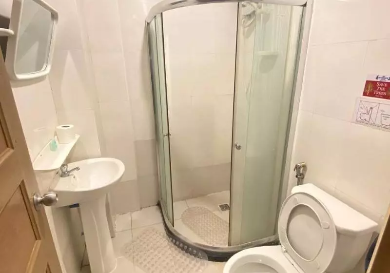 Pokój Czteroosobowy Standard, Cavour