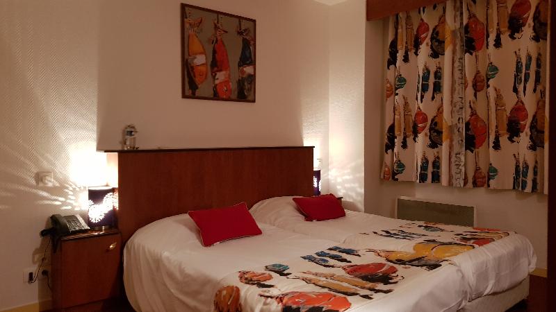 Camera Standard, De Carentan   Anciennement Kyriad