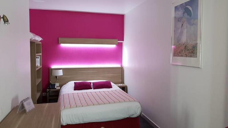 Camera Standard, De Carentan   Anciennement Kyriad