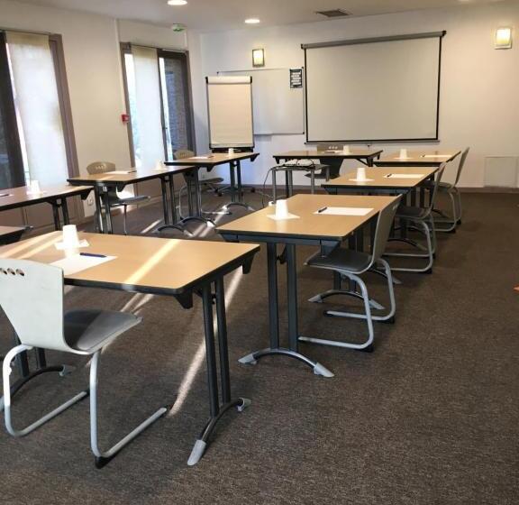 スタンダードルーム, Kyriad Direct Marseille Est  La Valentine