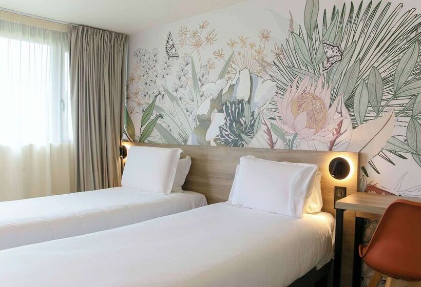 Номер Стандарт, Kyriad Aéroport Marseille