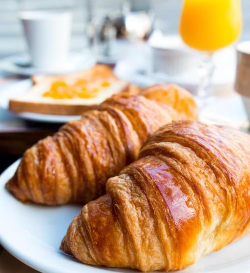 Номер Стандарт, Kyriad Aéroport Marseille