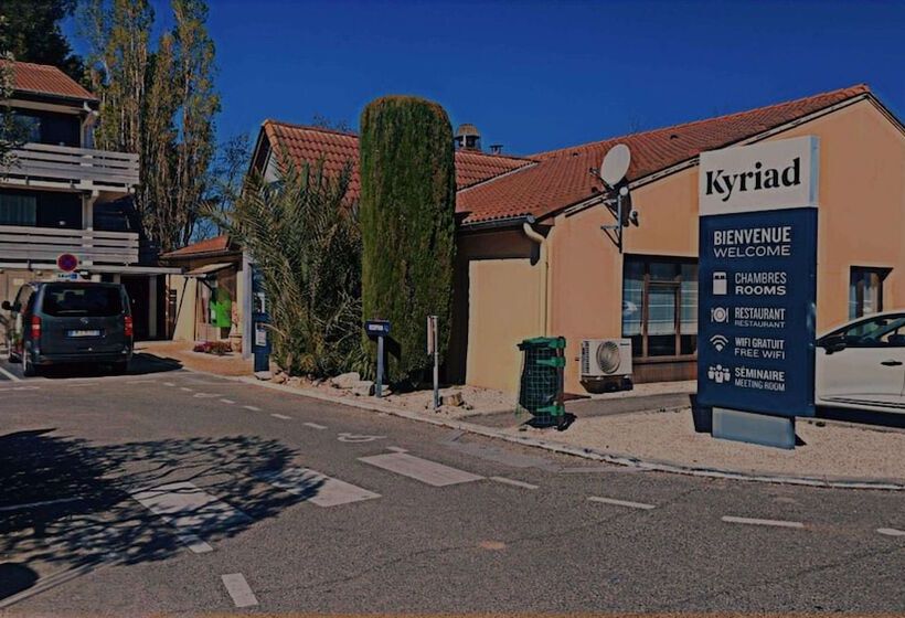 Номер Стандарт, Kyriad Aéroport Marseille