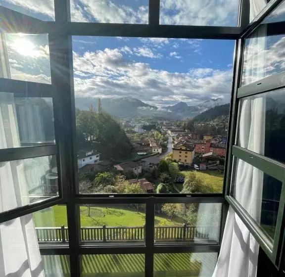 سوییت جونیور, Mirador De La Cepada