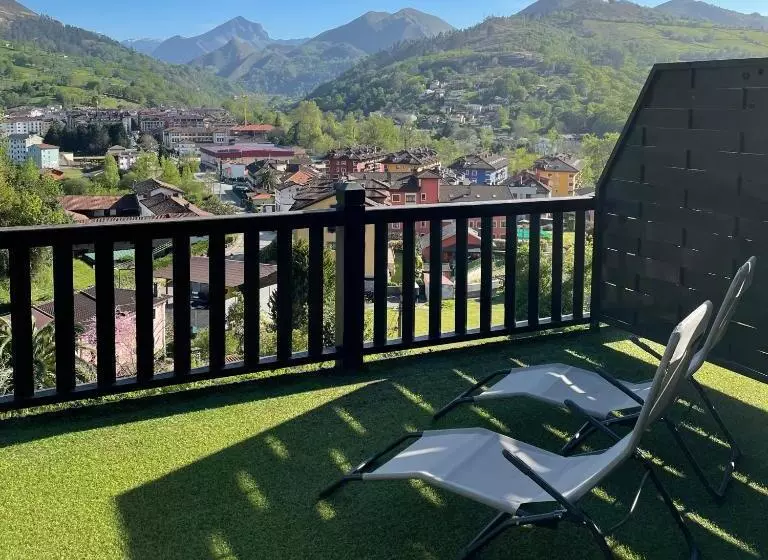سوییت لوکس, Mirador De La Cepada