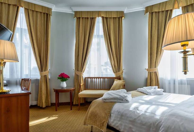 اتاق سوپریور, My City