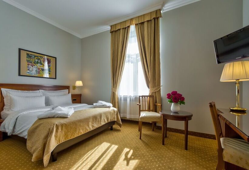 اتاق سوپریور, My City