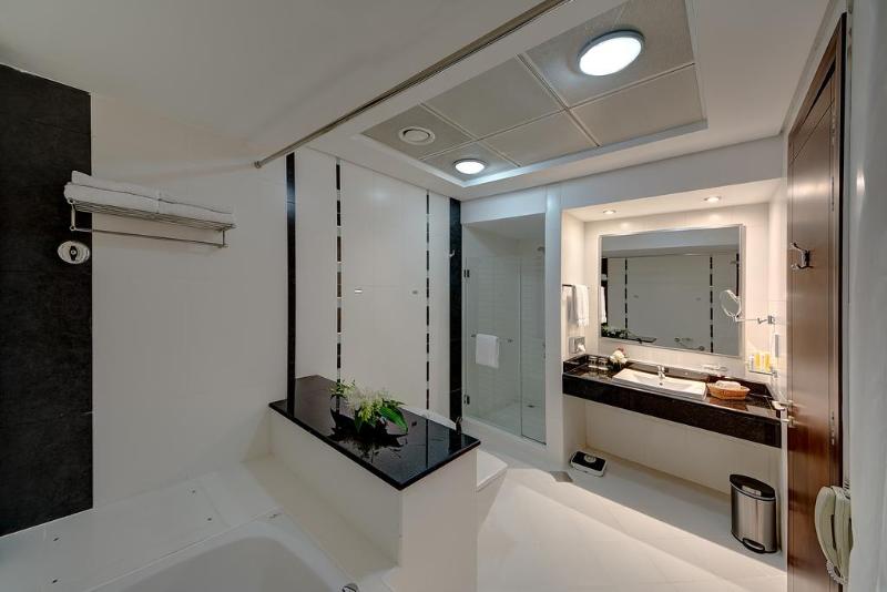 اتاق سوپریور, My City