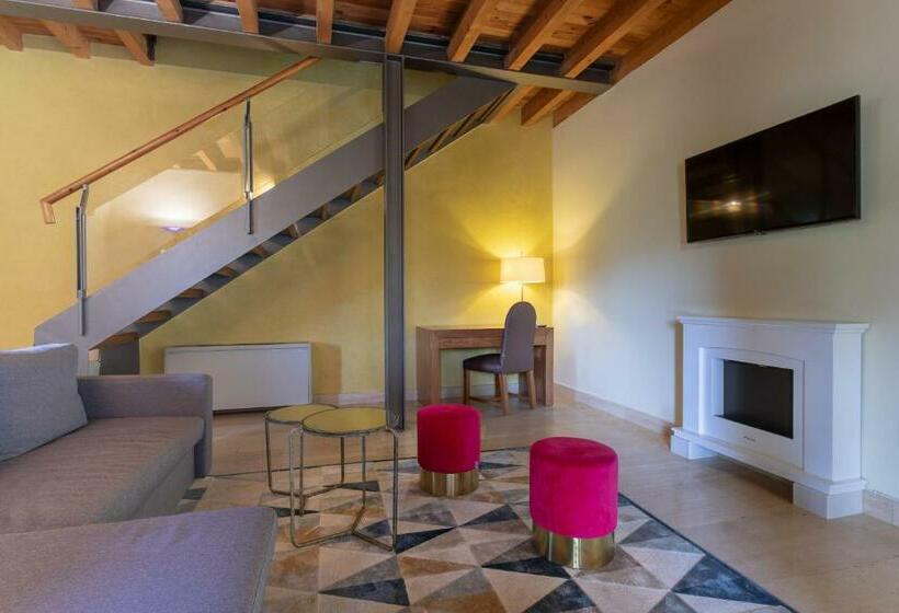 חדר דופלקס, Izan Puerta de Gredos