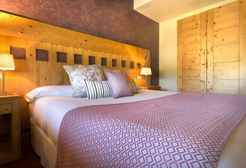 ドゥプレックスルーム, Izan Puerta de Gredos