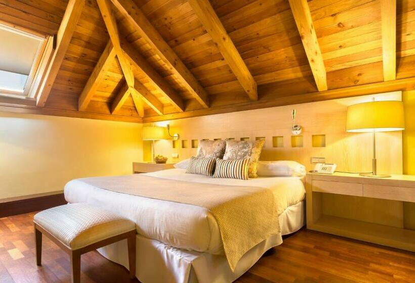 スイート, Izan Puerta de Gredos