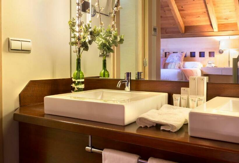 סוויטה, Izan Puerta de Gredos