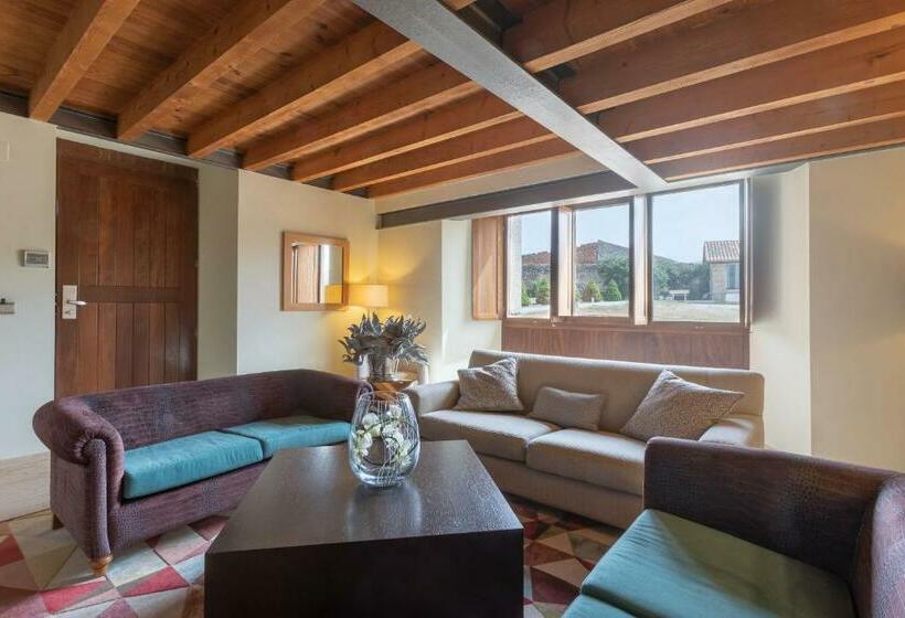 スイート, Izan Puerta de Gredos