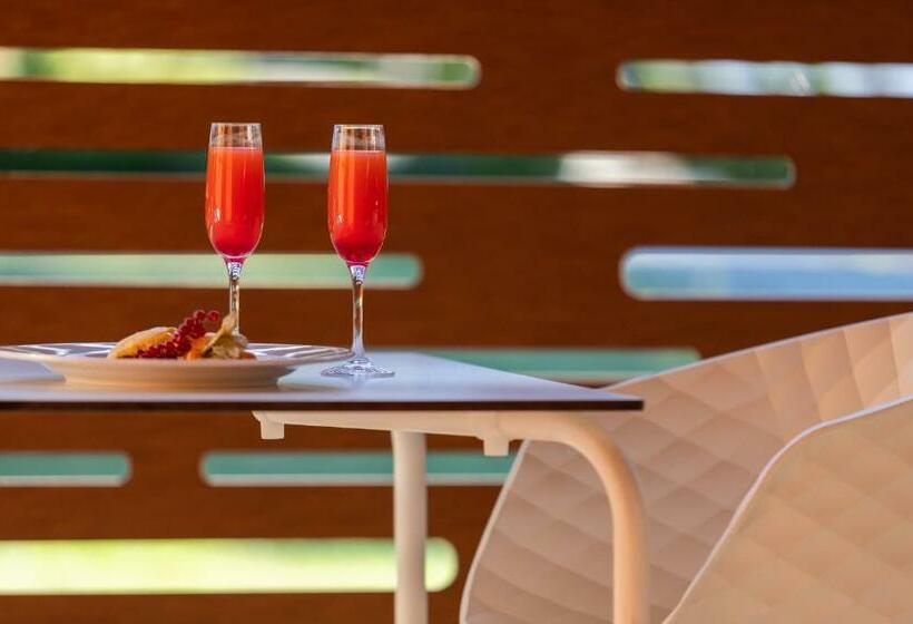 スタンダードトリプルルーム, Izan Puerta de Gredos