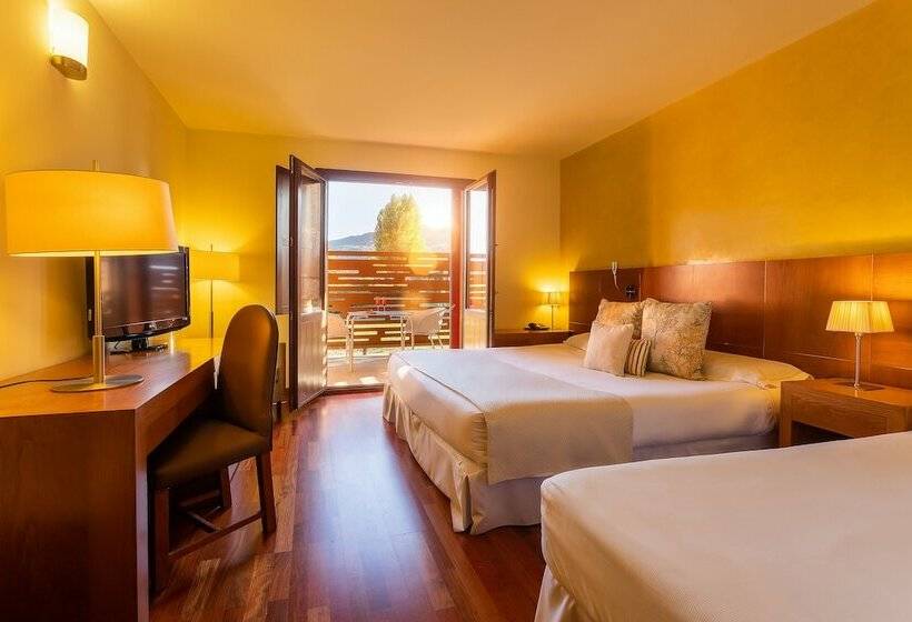 חדר סטנדרט לשלושה, Izan Puerta de Gredos