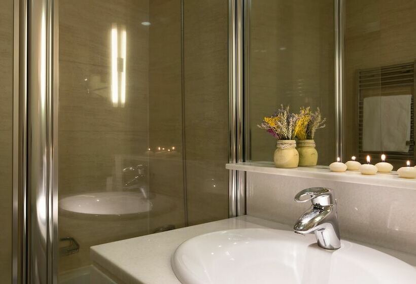 スタンダードトリプルルーム, Izan Puerta de Gredos