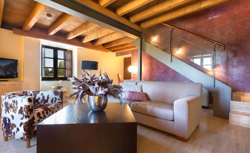 スイート, Izan Puerta de Gredos