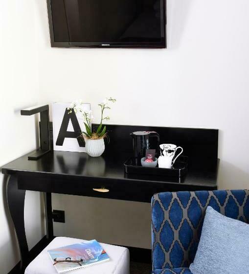 اتاق استاندارد یک نفره, Tiffany