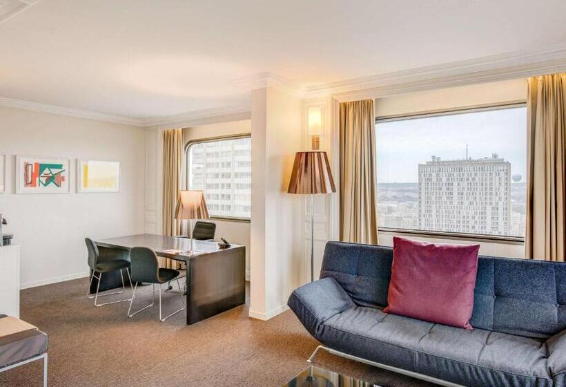 سوئیت اجرایی با مشاهده, Novotel Paris Centre Tour Eiffel