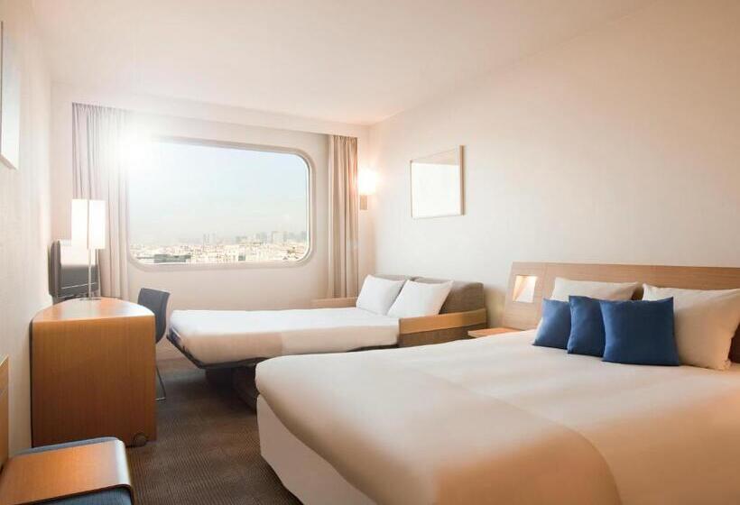 اتاق خانوادگی تودرتو, Novotel Paris Centre Tour Eiffel