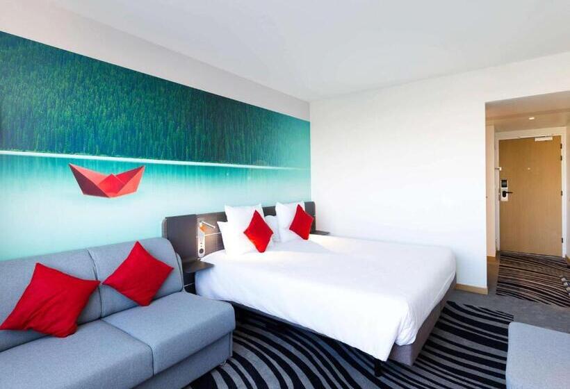 اتاق خانوادگی تودرتو, Novotel Paris Centre Tour Eiffel