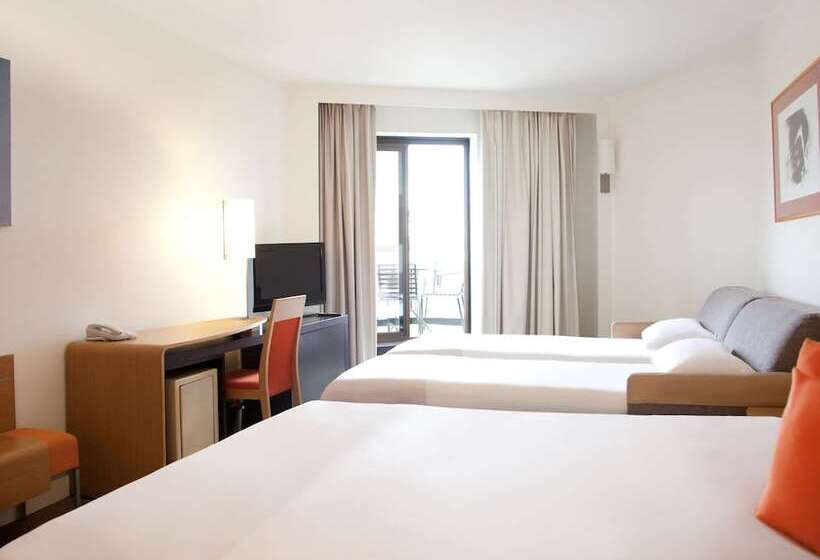 Классический Номер, Novotel Pau Pyrenees