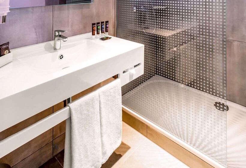 スタンダードルーム, Novotel Warszawa Airport