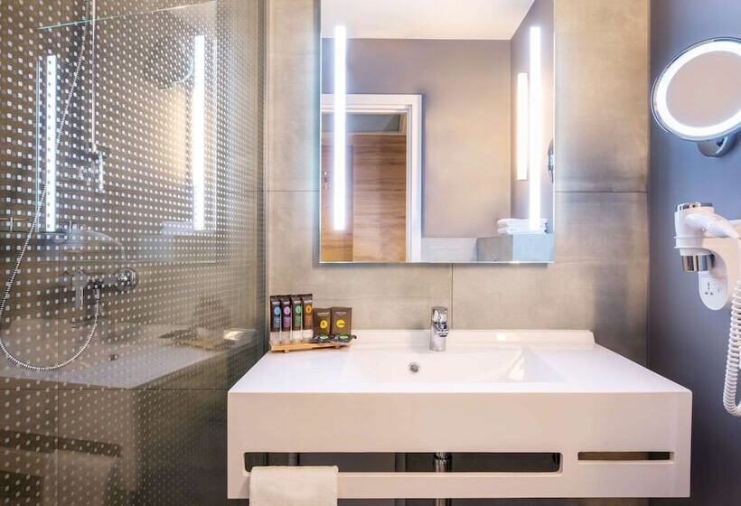 エクゼクティブルーム, Novotel Warszawa Airport