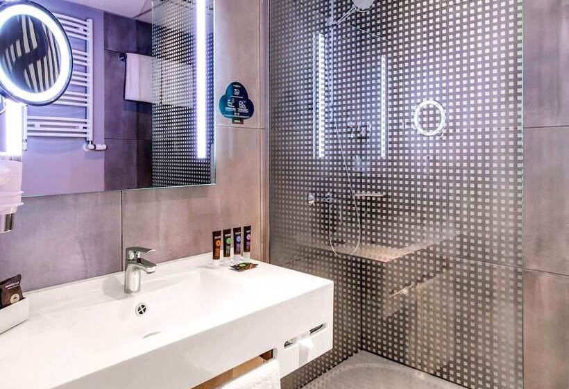 エクゼクティブルーム, Novotel Warszawa Airport