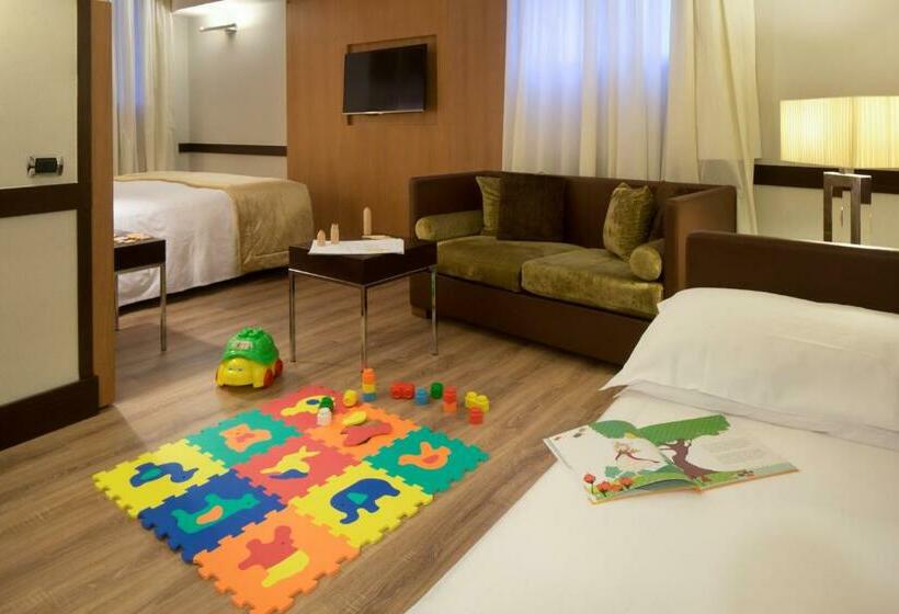 اتاق خانوادگی, Starhotels Ritz
