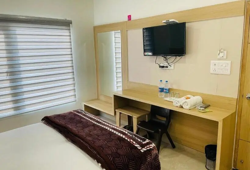 キングサイズベッドのスタンダードルーム, Siddharth Bnb Near Golden Temple