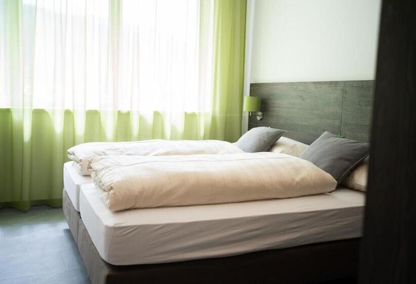 ファミリールーム, Eee Hotel Liezen