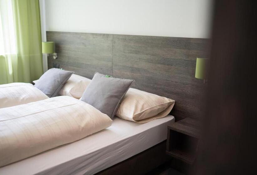 ファミリールーム, Eee Hotel Liezen