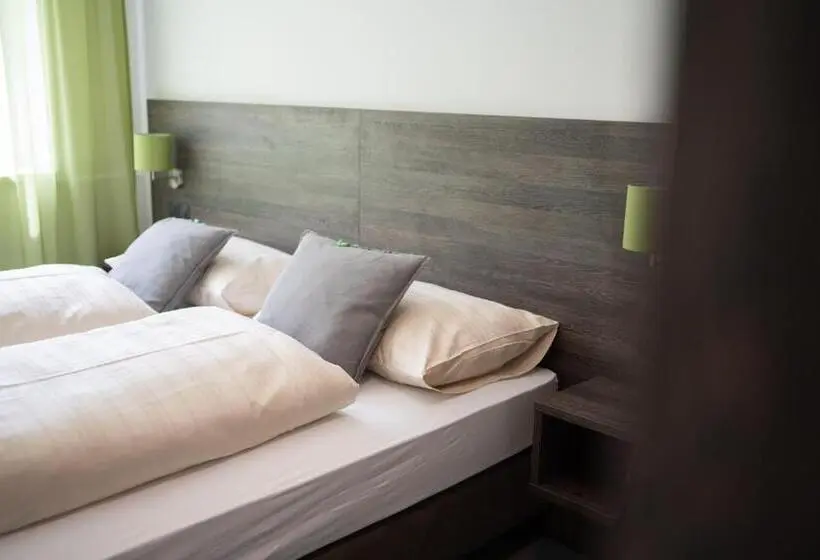 ファミリールーム, Eee Hotel Liezen